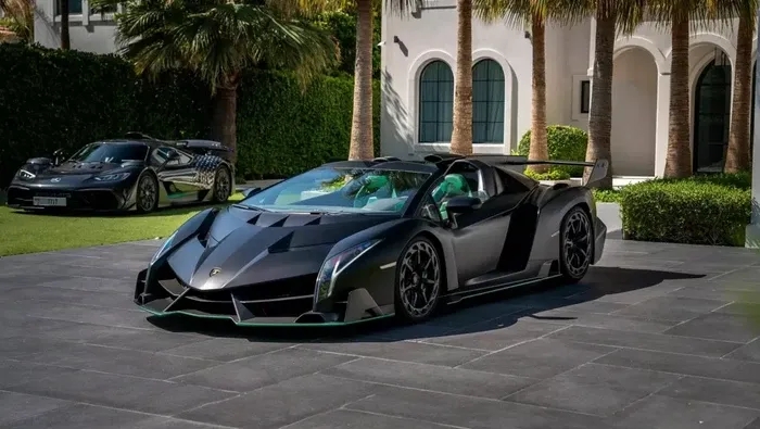 lamborghini-veneno-roadster_169.webp