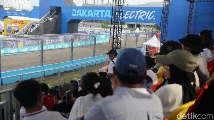 penonton-formula-e-jakarta-2025-1750499729849_169.jpeg