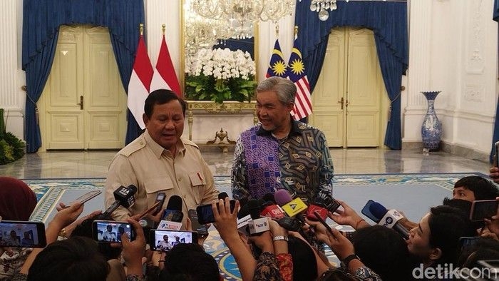 presiden-prabowo-subianto-1745319854074_169.jpeg