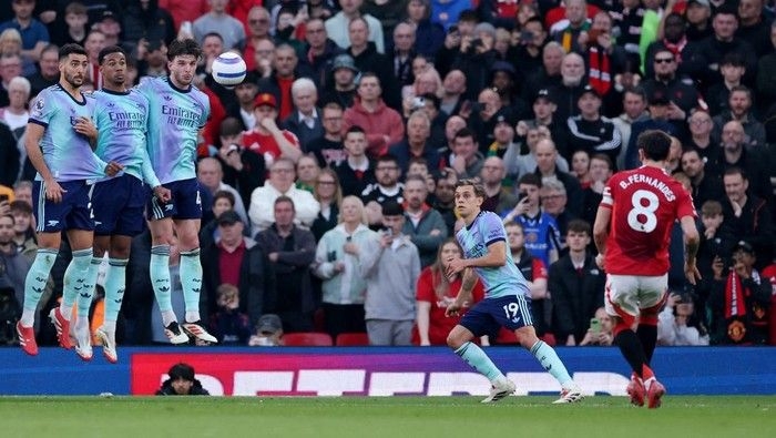 soccer-england-mun-arsreport-1741595846506_169.jpeg