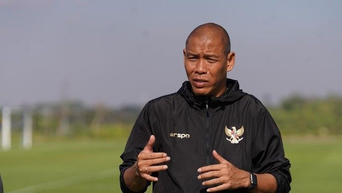 timnas-indonesia-u-17-nova-arianto-1_169.jpeg