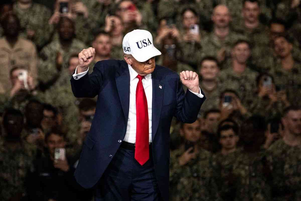 Politik Internasional: Sebut Amerika Serikat Negara Kaya, Trump Janji Bagi-Bagi Uang ke Warga Jika Partai Republik Menang