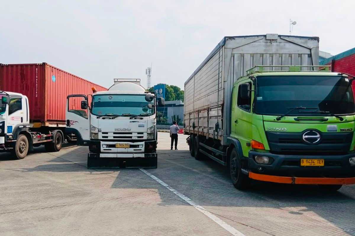 Transportasi & Logistik: Kemenhub Temukan 35.882 Kasus Truk Kelebihan Muatan Lebih dari 20 Persen