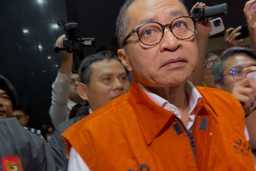 Eks Pejabat Pajak Muhamad Haniv Ditahan KPK, Kenakan Rompi Oranye dan Bungkam