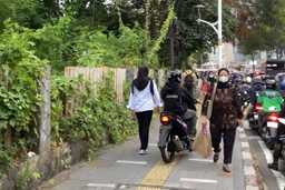 Trotoar Jakarta Harus Jadi Ruang Aman Pejalan Kaki, Bukan Jalur Pintas Sepeda Motor