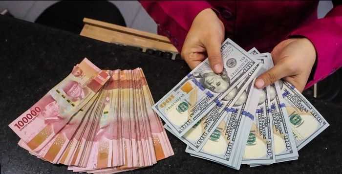 Dolar AS Pagi Ini di Rp17.909, Rupiah Masih Berada di Bawah Tekanan