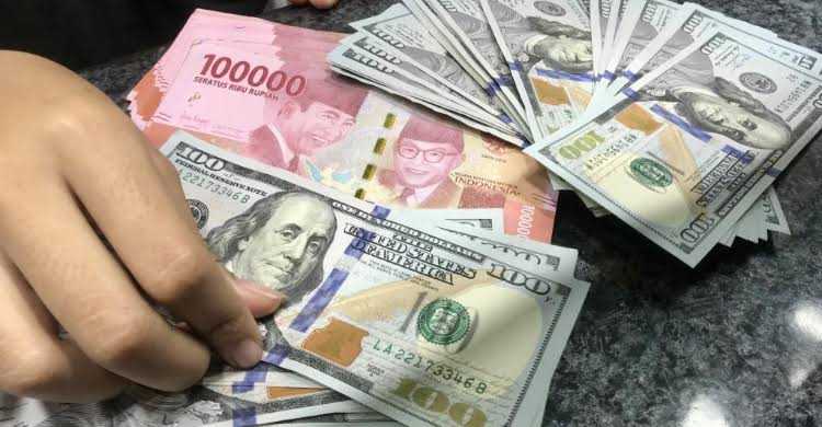 Dolar AS Menguat, Rupiah Tertekan Dekati Level Rp 18.000