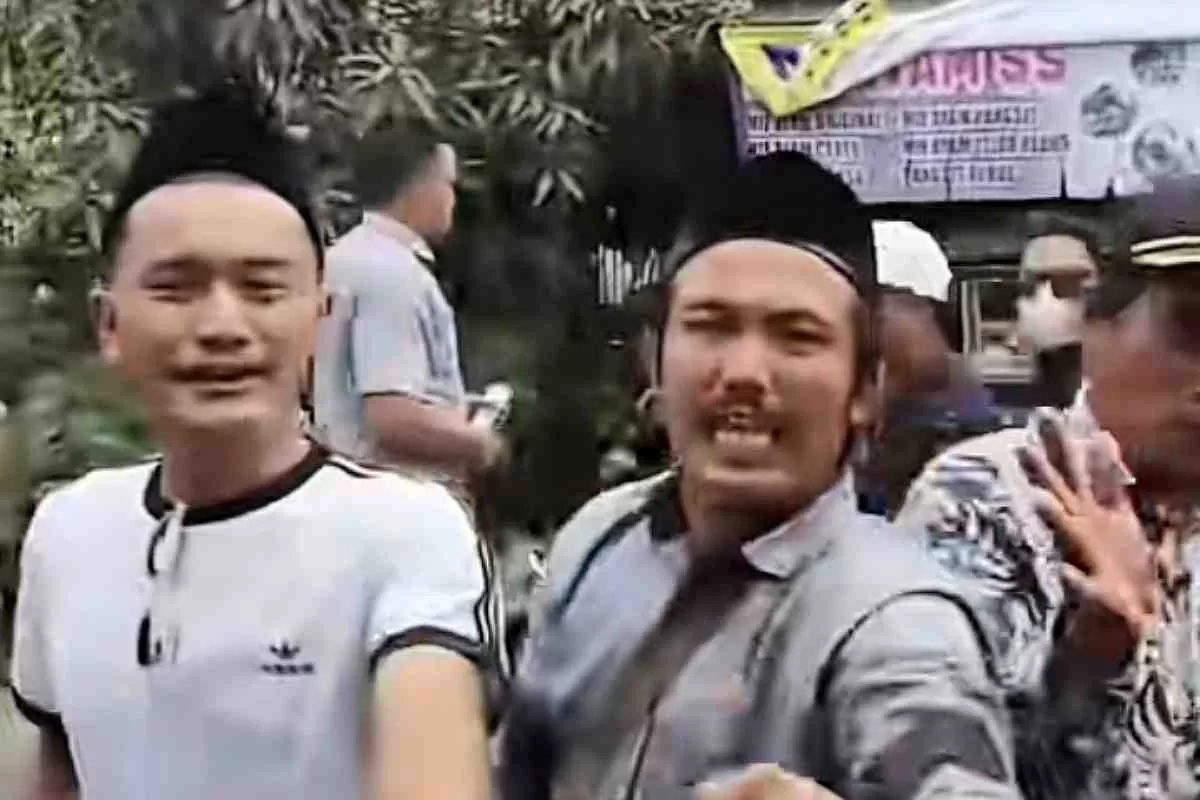 Viral-Ibadah-GKPI-di-Tangerang-Dibubarkan-Warga-Jemaat-Diancam-dengan-Golok-2126187768.webp
