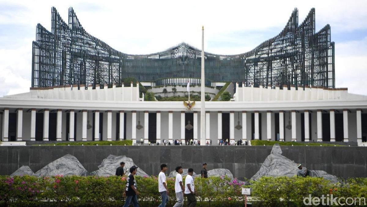 ikn-buka-kunjungan-selama-libur-lebaran-2026-1774143191357_169.jpeg