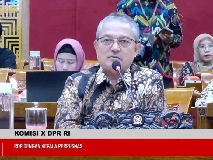 kepala-perpustakaan-nasional-perpusnas-ri-e-aminudin-aziz-1784194573635_43.jpeg