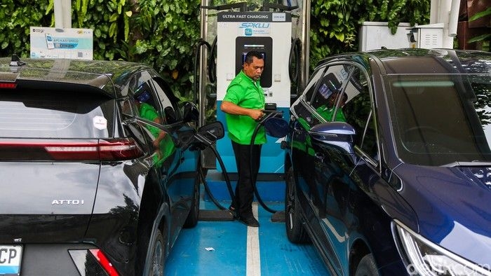 pemerintah-target-62-ribu-spklu-beroperasi-pada-2030-1779450647671.jpeg