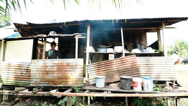 rumah-tidak-layak-huni-di-papua-1782100432871_169.jpeg